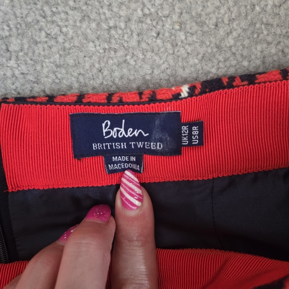 Boden Red and Black Plaid Mini Skirt - Picture 3 of 3